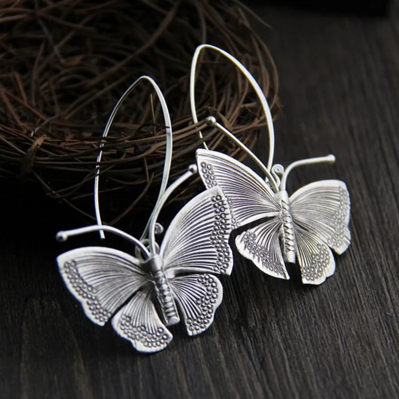 drop earrings